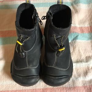 Keen toddler boots